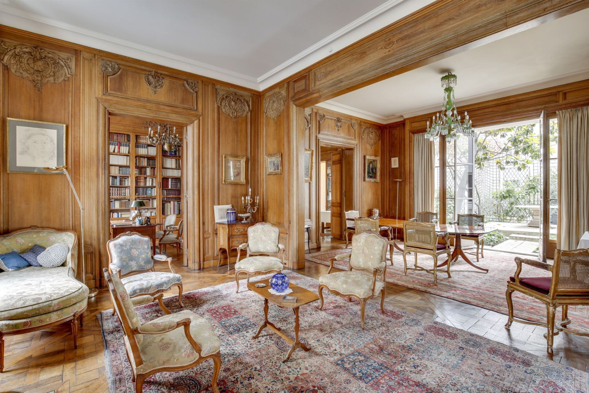 Sale Mansion (hôtel particulier) Paris 7 (75007) 742 m²