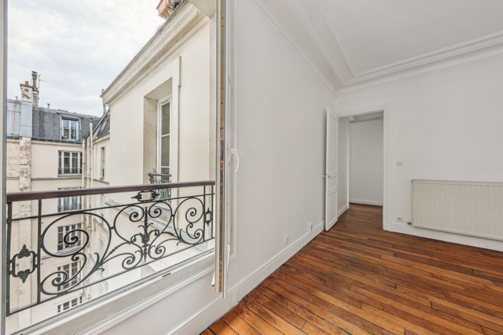 Sale Apartment Paris 4 75004 54 m²