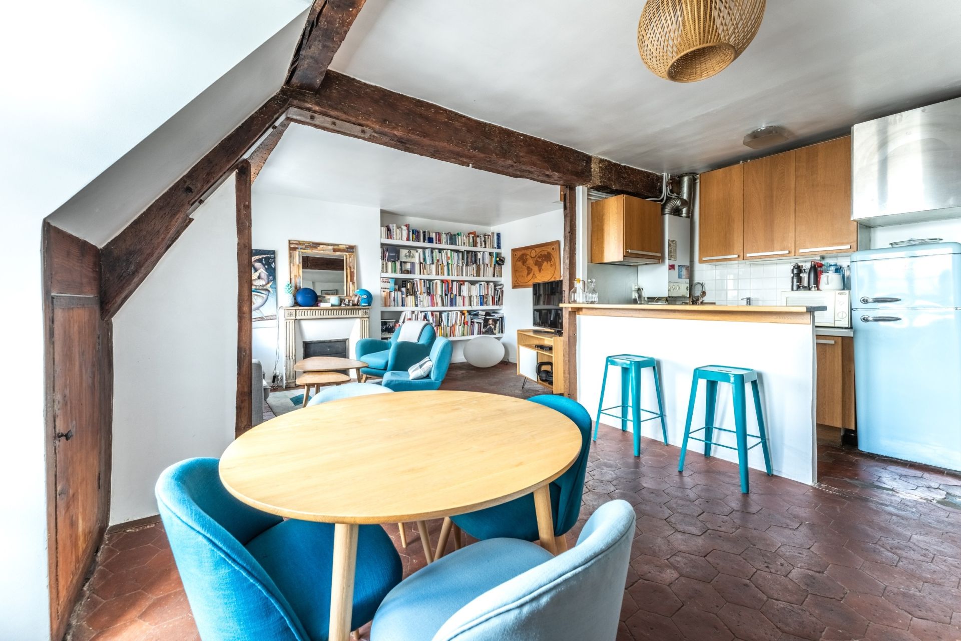 Sale Apartment Paris 4 75004 70 m²