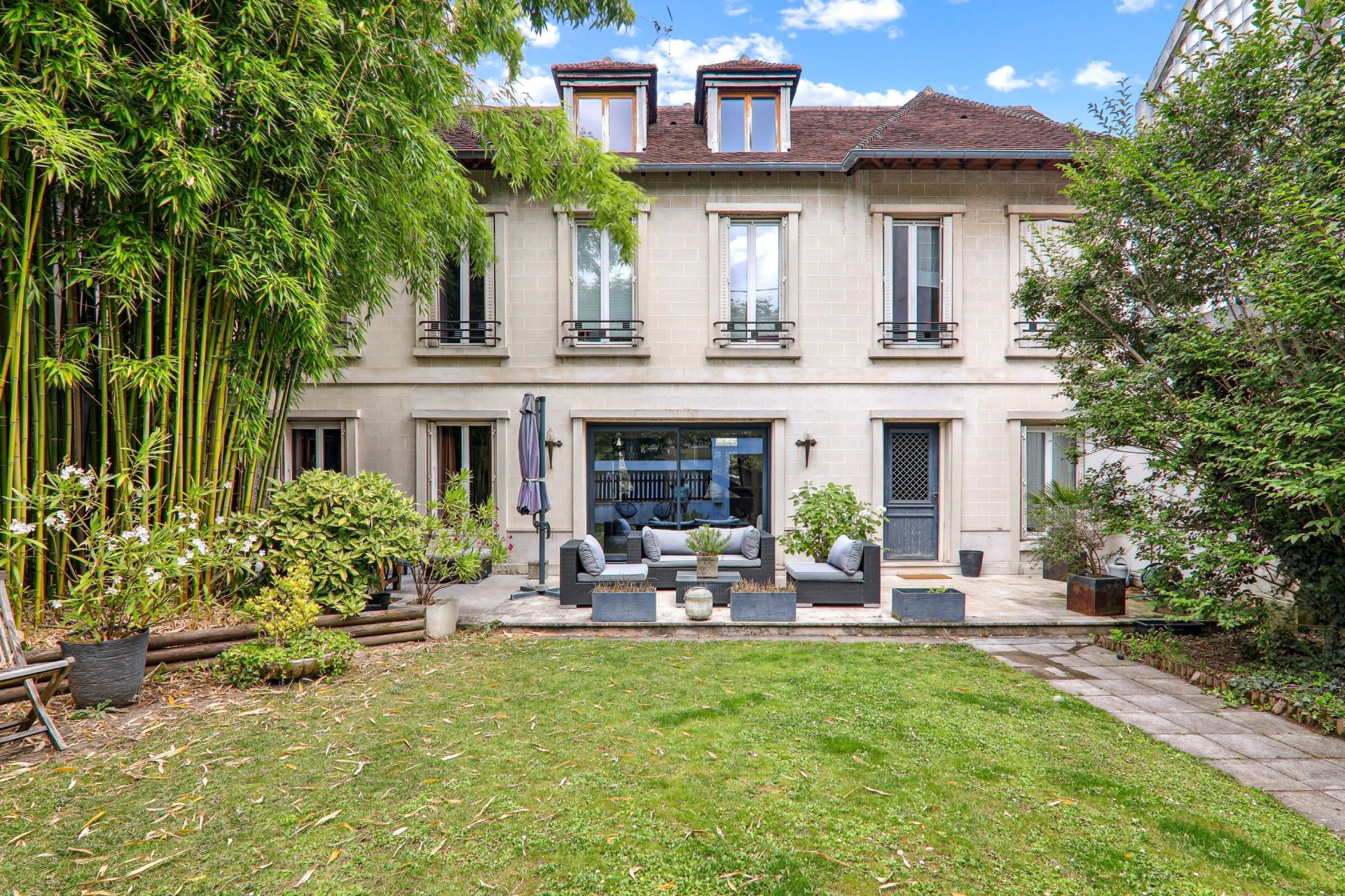 Sale Townhouse Le Perreux-sur-Marne 94170 350 m²