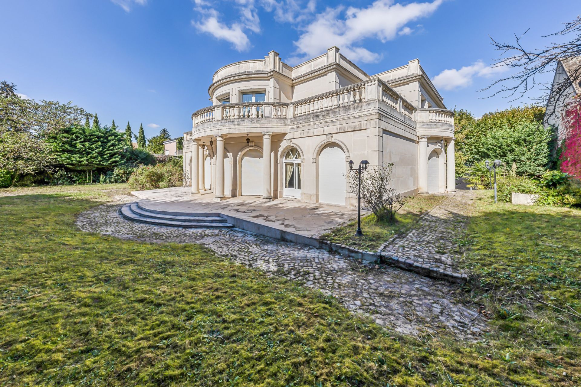 Vente Villa La Varenne St Hilaire 94210 1000 m²