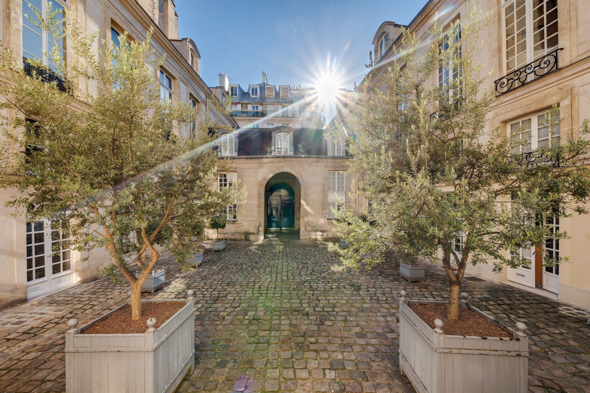 appartement 6 pièces en vente sur PARIS (75004) Vente Appartement Paris 4 75004 218.63 m²