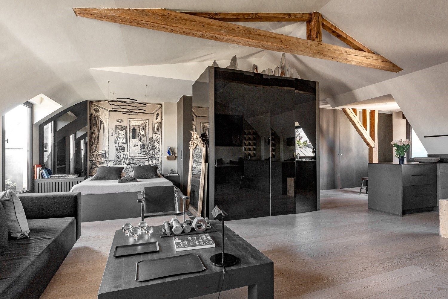 Sale Apartment Paris 1 75001 67.9 m²