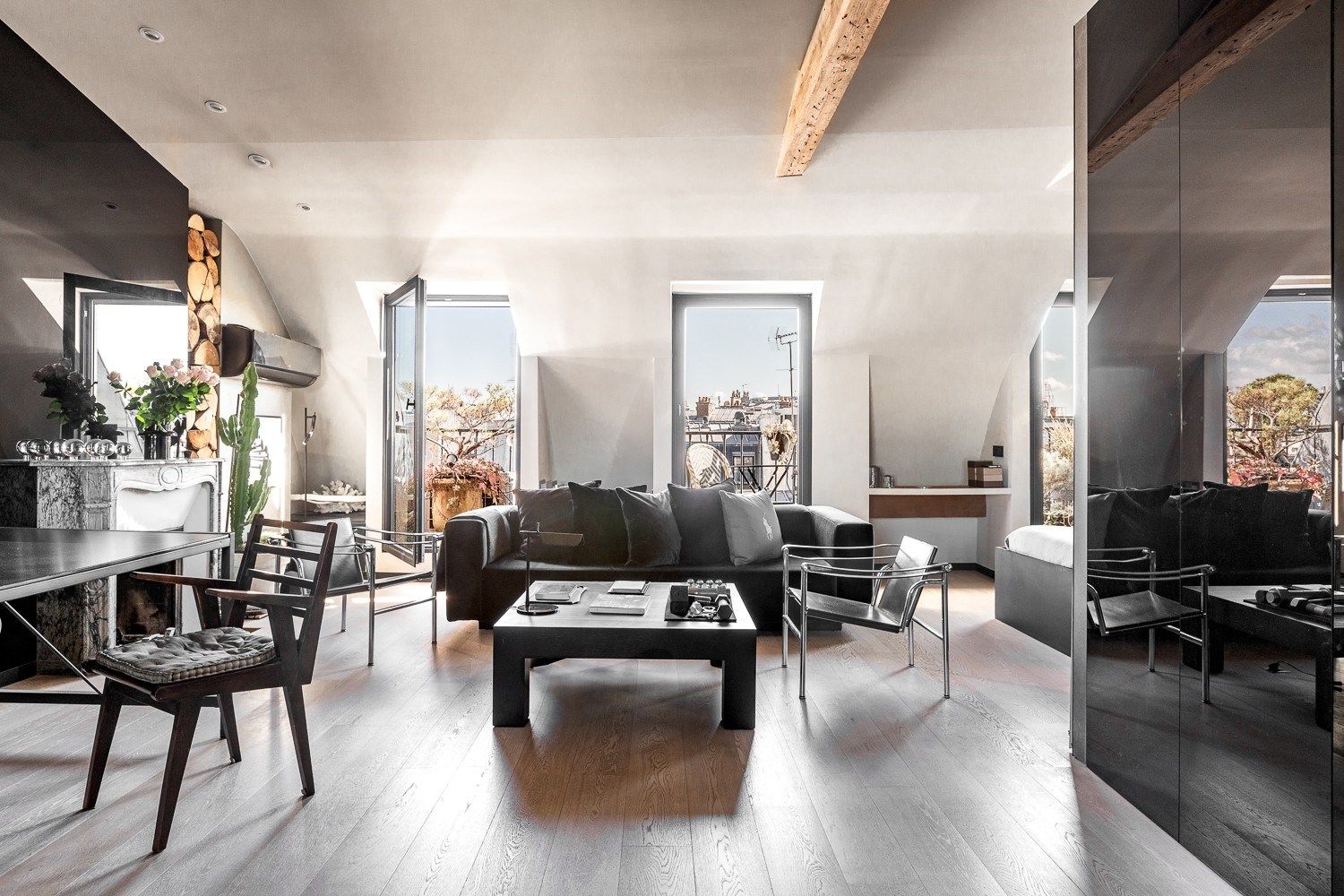 Sale Apartment Paris 1 75001 67.9 m²