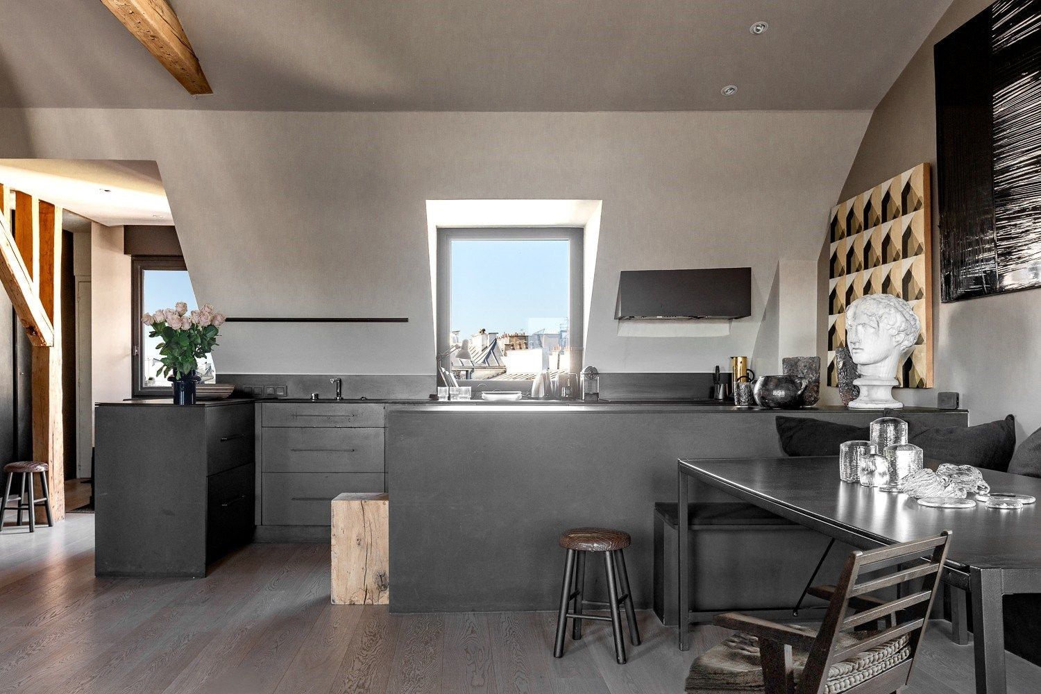 Sale Apartment Paris 1 75001 67.9 m²