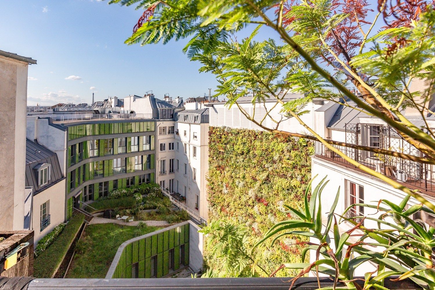 Sale Apartment Paris 1 75001 67.9 m²