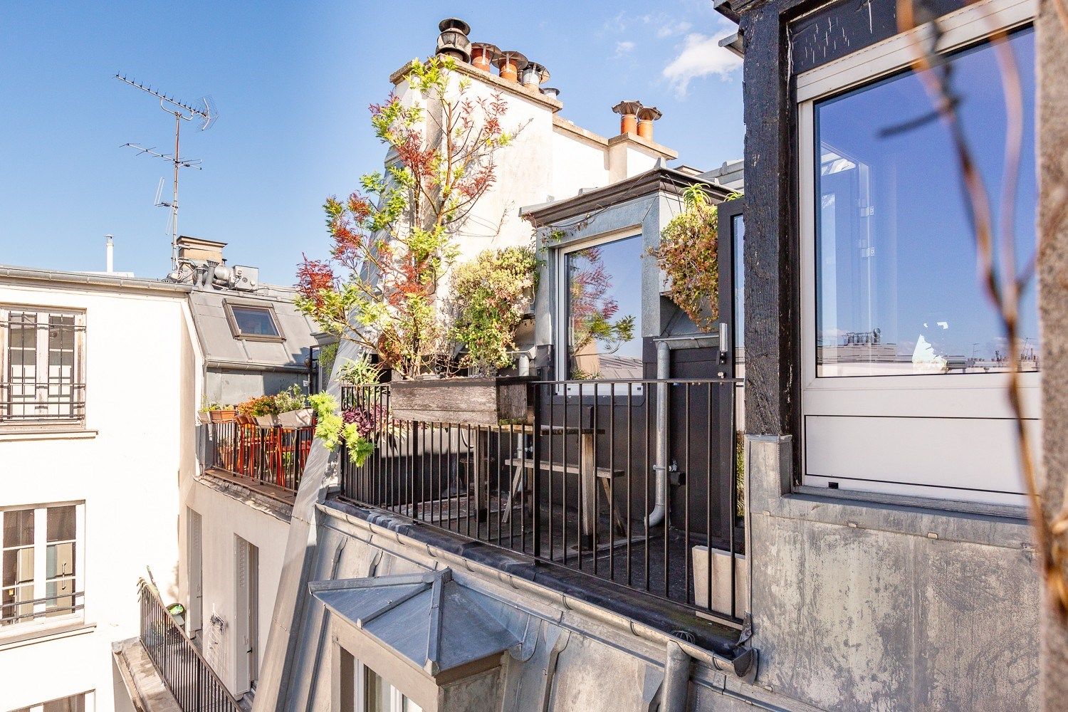 Sale Apartment Paris 1 75001 67.9 m²