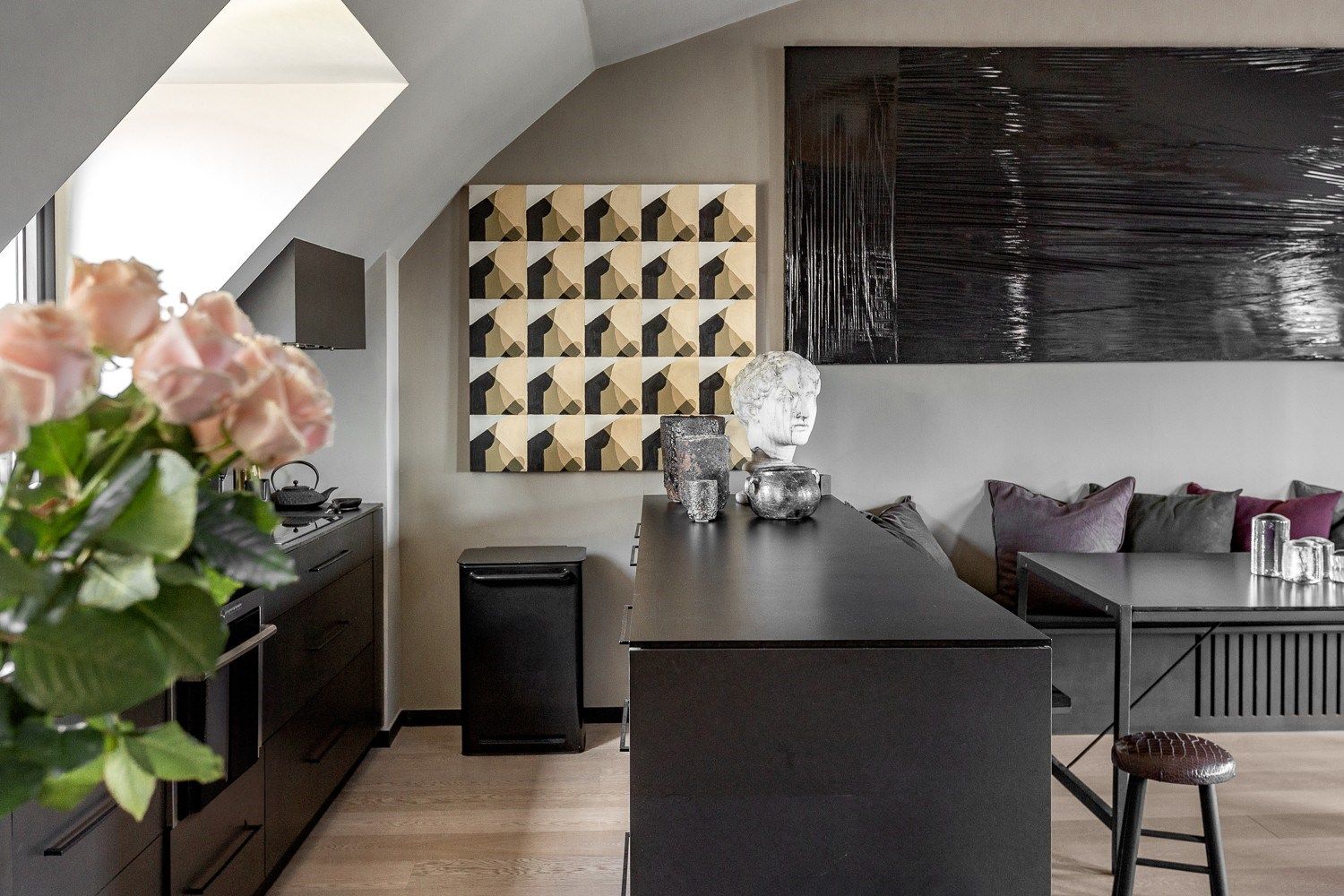 Sale Apartment Paris 1 75001 67.9 m²