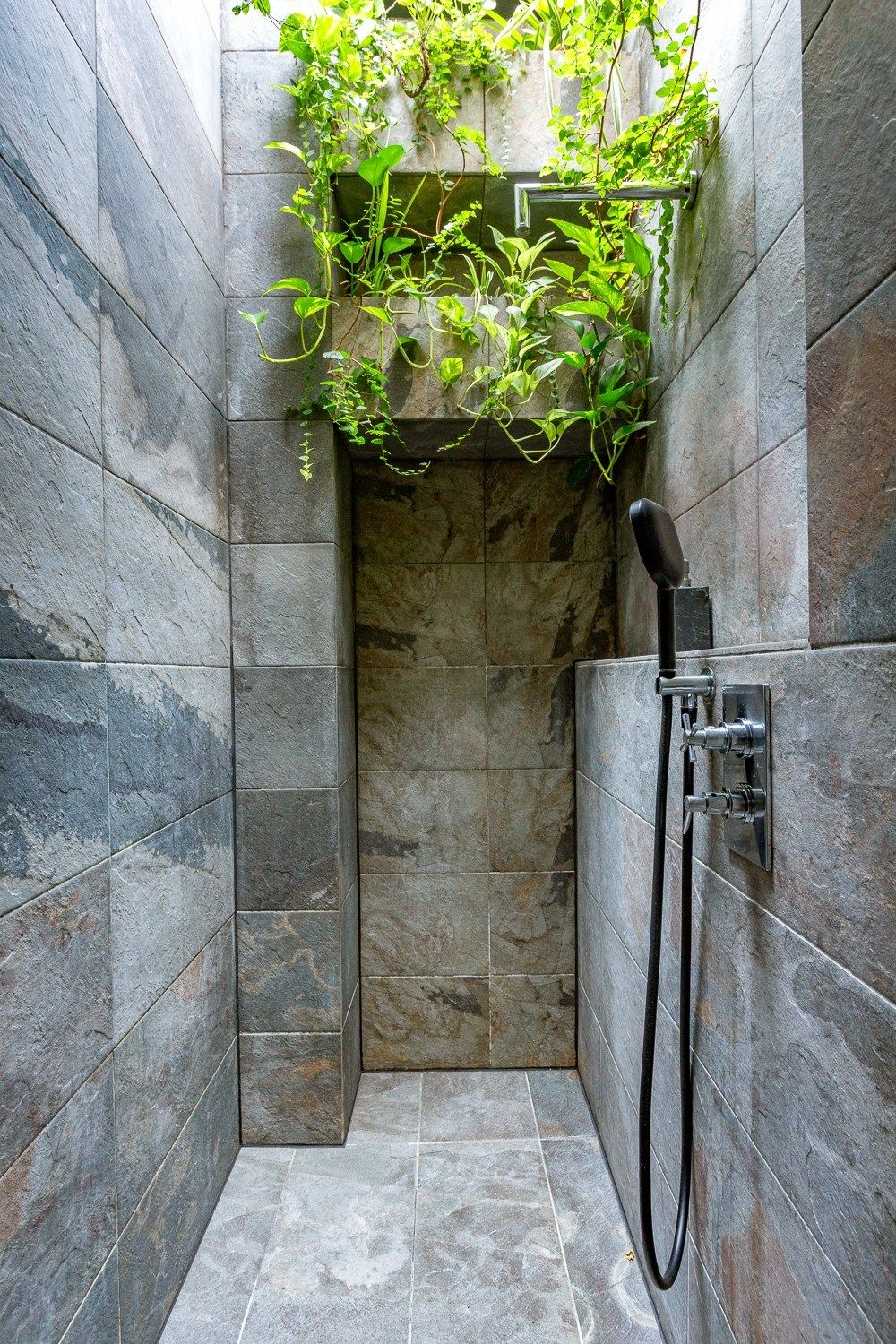 Sale Apartment Paris 1 75001 67.9 m²