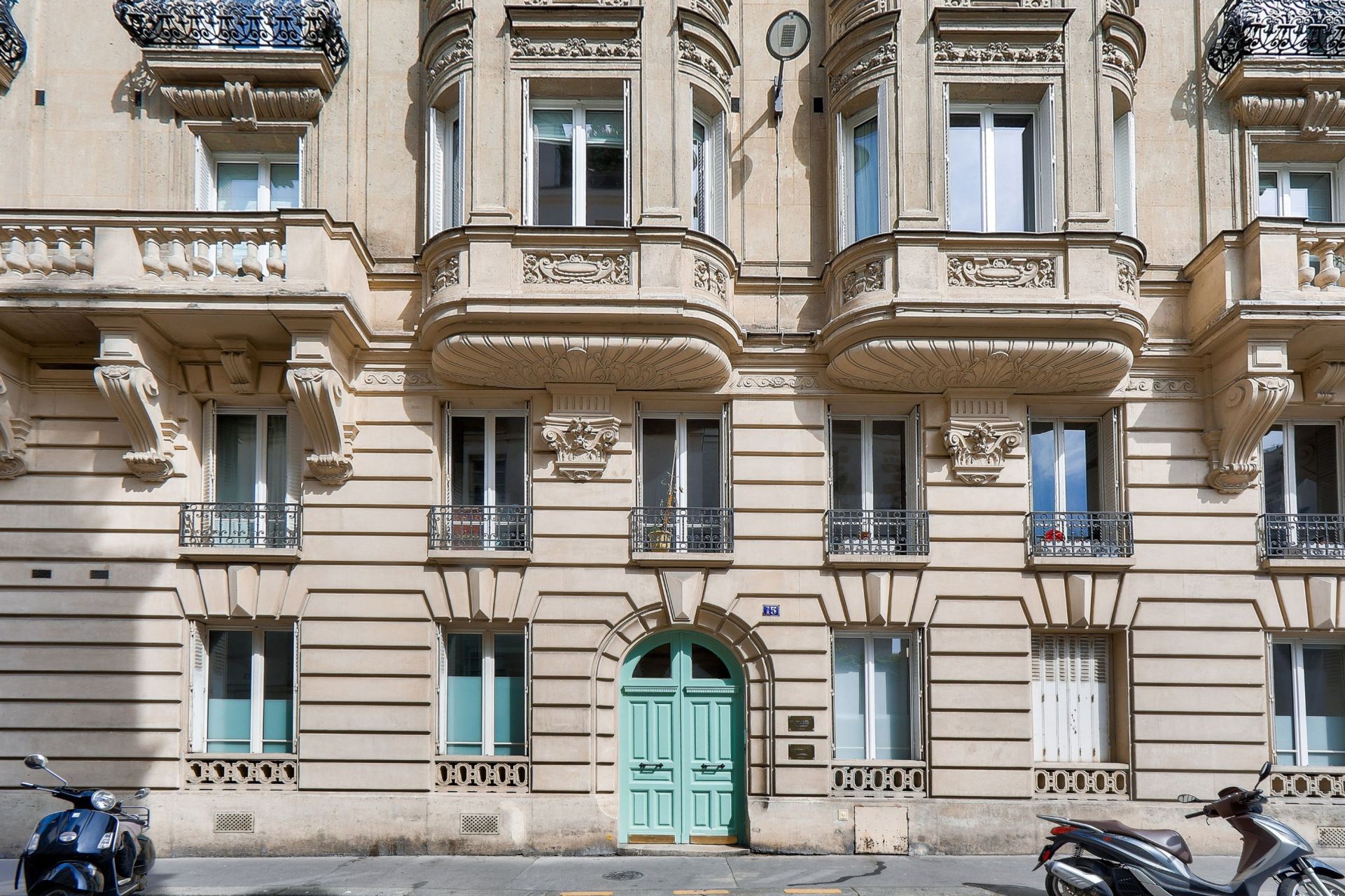 Sale Apartment Paris 6 75006 90.02 m²