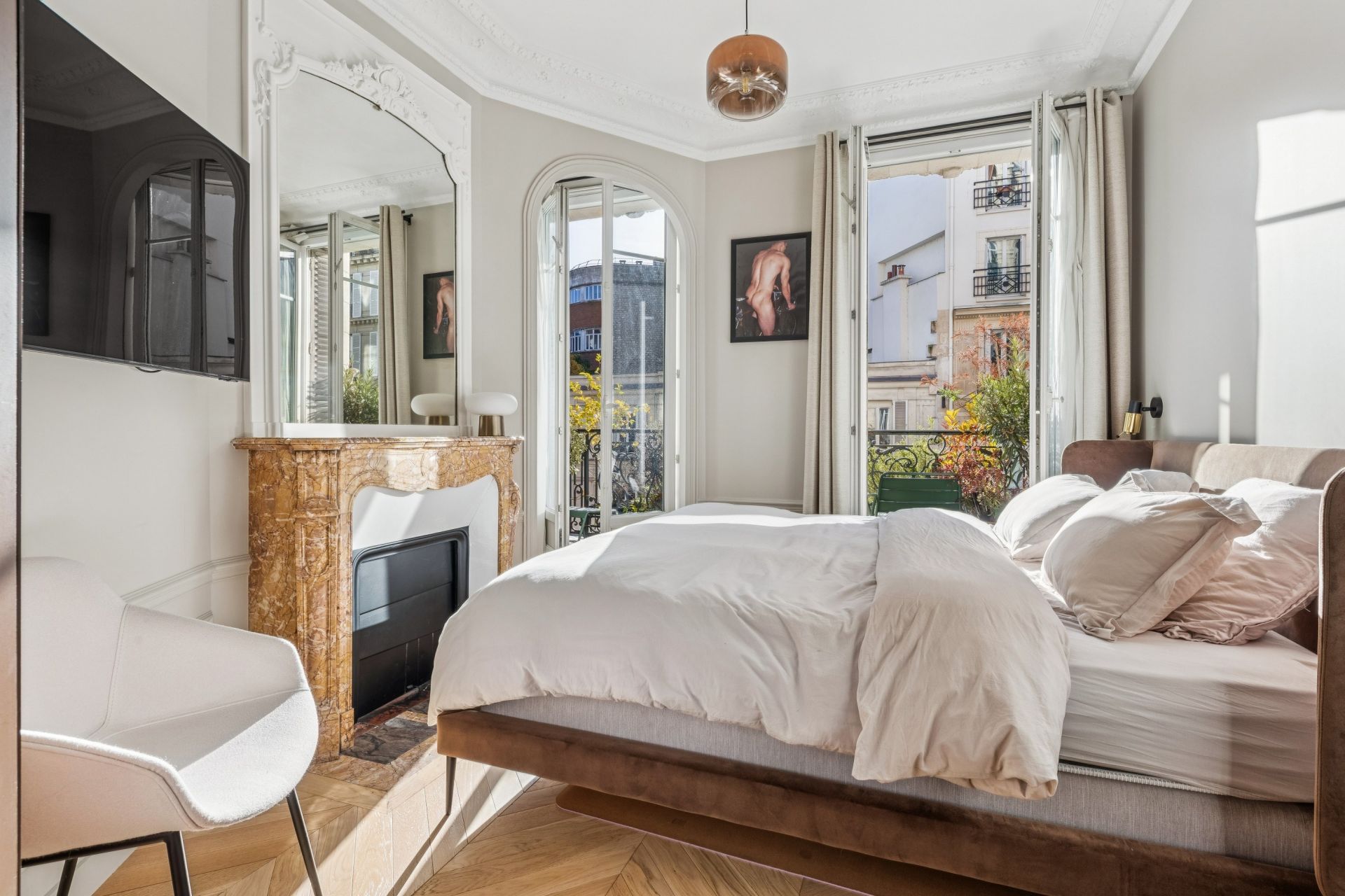 Sale Apartment Paris 10 75010 127.03 m²