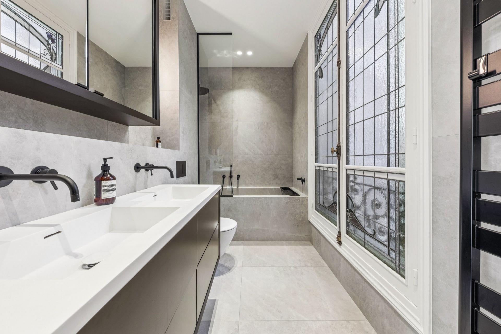 Sale Apartment Paris 10 75010 127.03 m²