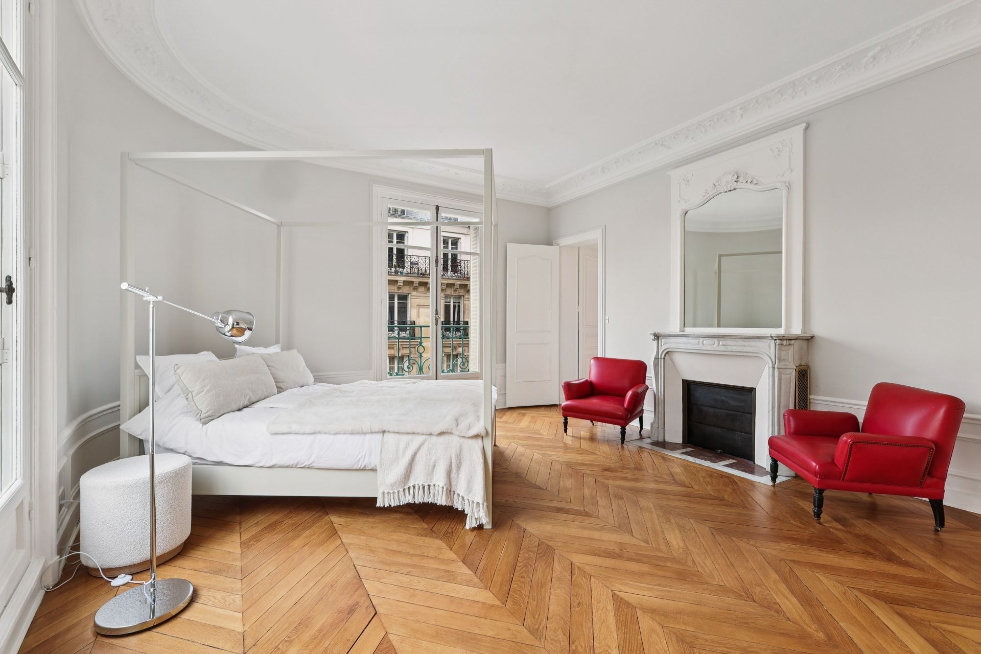 Sale Apartment Paris 4 75004 177.28 m²