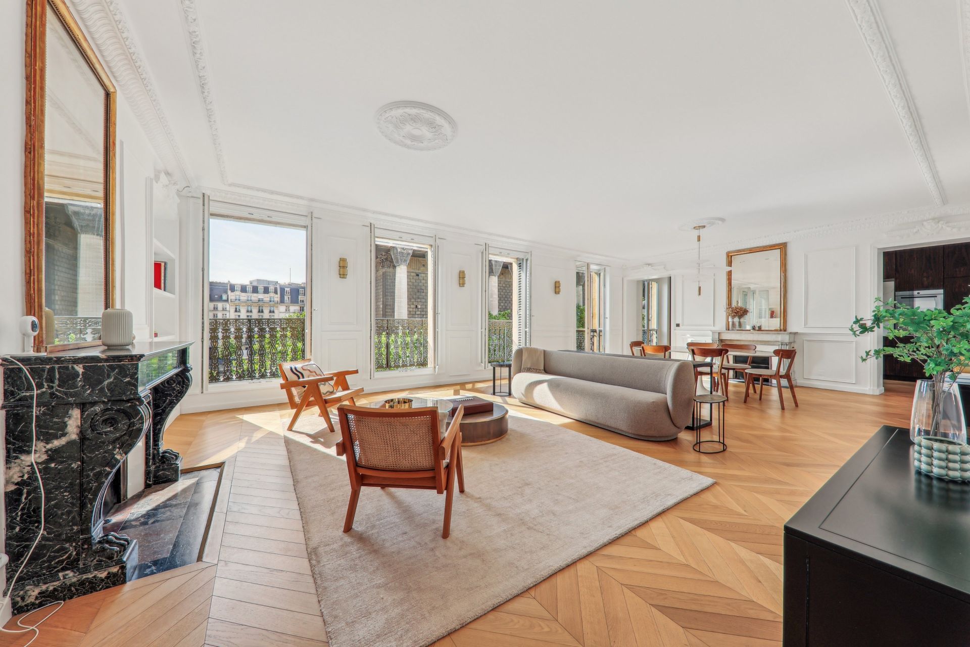 Vente Appartement Paris 8 75008 194.82 m²