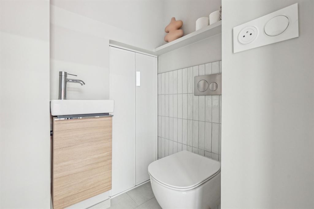 apartment 2 rooms for sale on PARIS (75004) Sale Apartment Paris 4 75004 53.5 m²