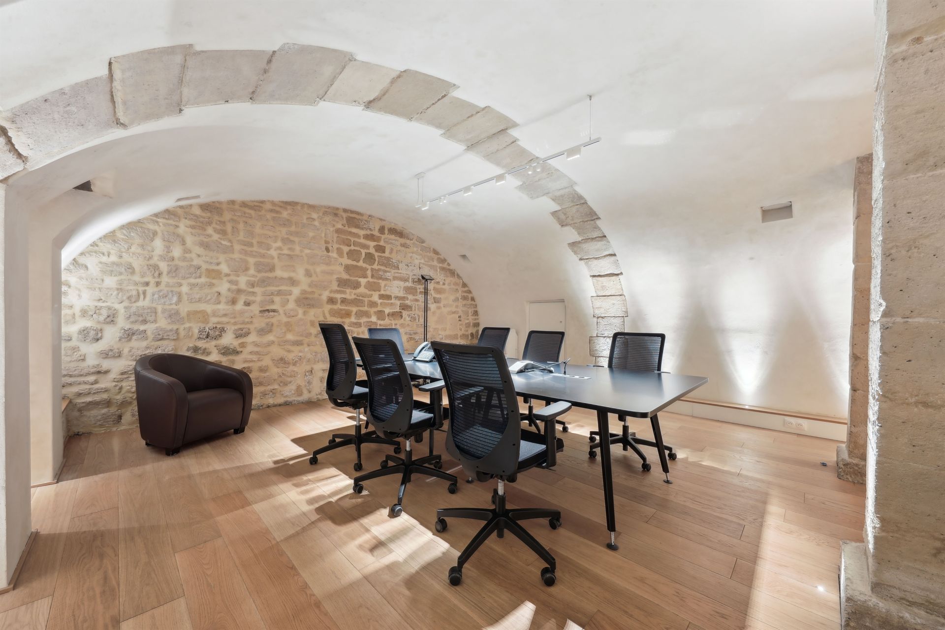 Sale Business premises Paris 3 75003 106.24 m²