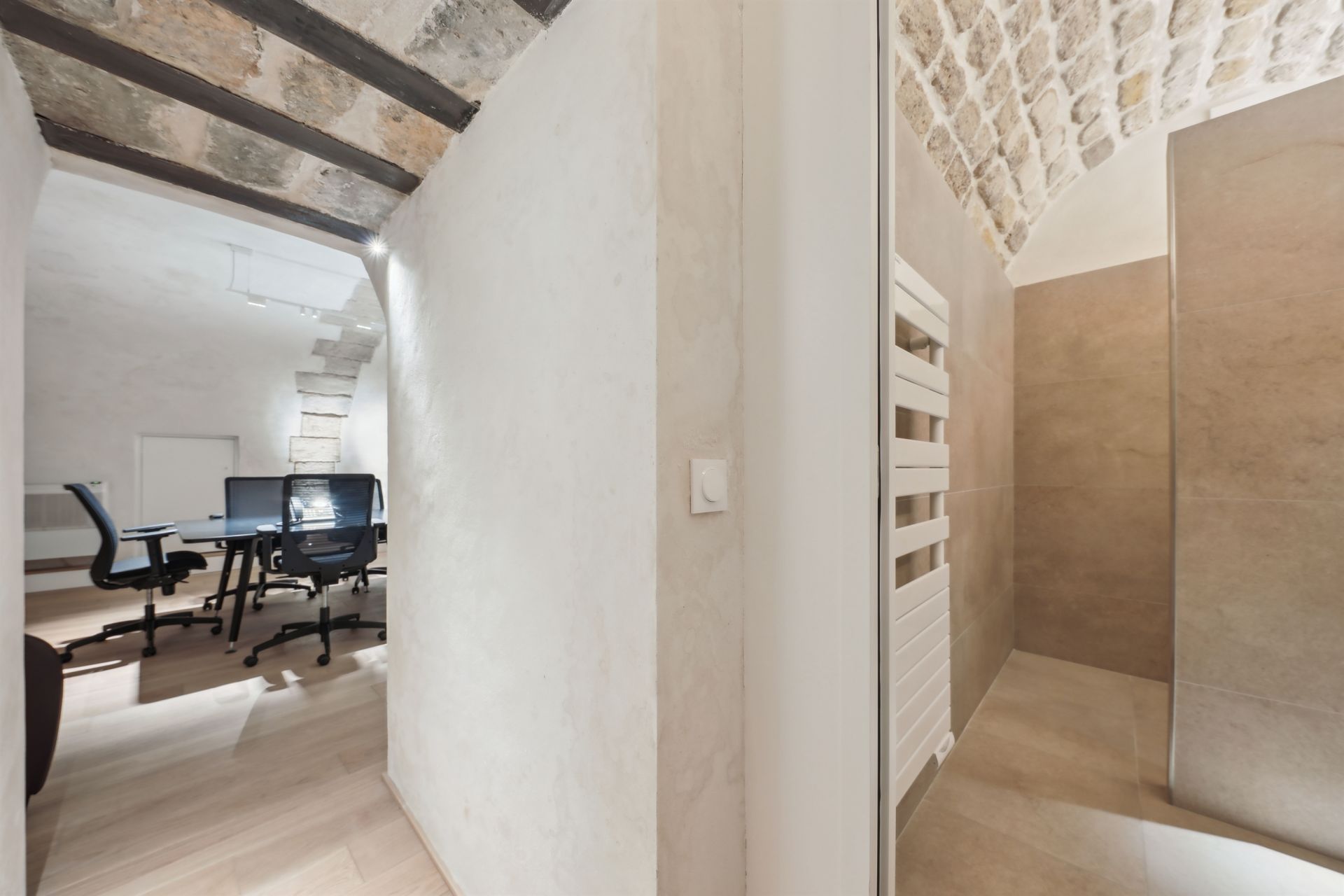 Sale Business premises Paris 3 75003 106.24 m²