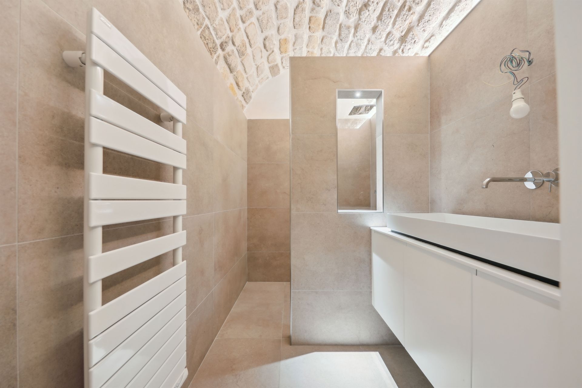 Sale Business premises Paris 3 75003 106.24 m²