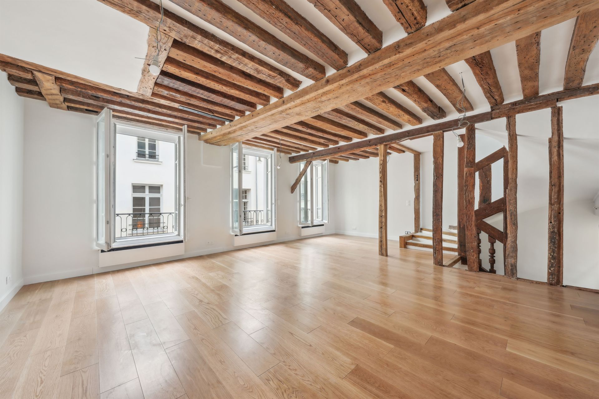 Sale Building Paris 3 75003 327.49 m²