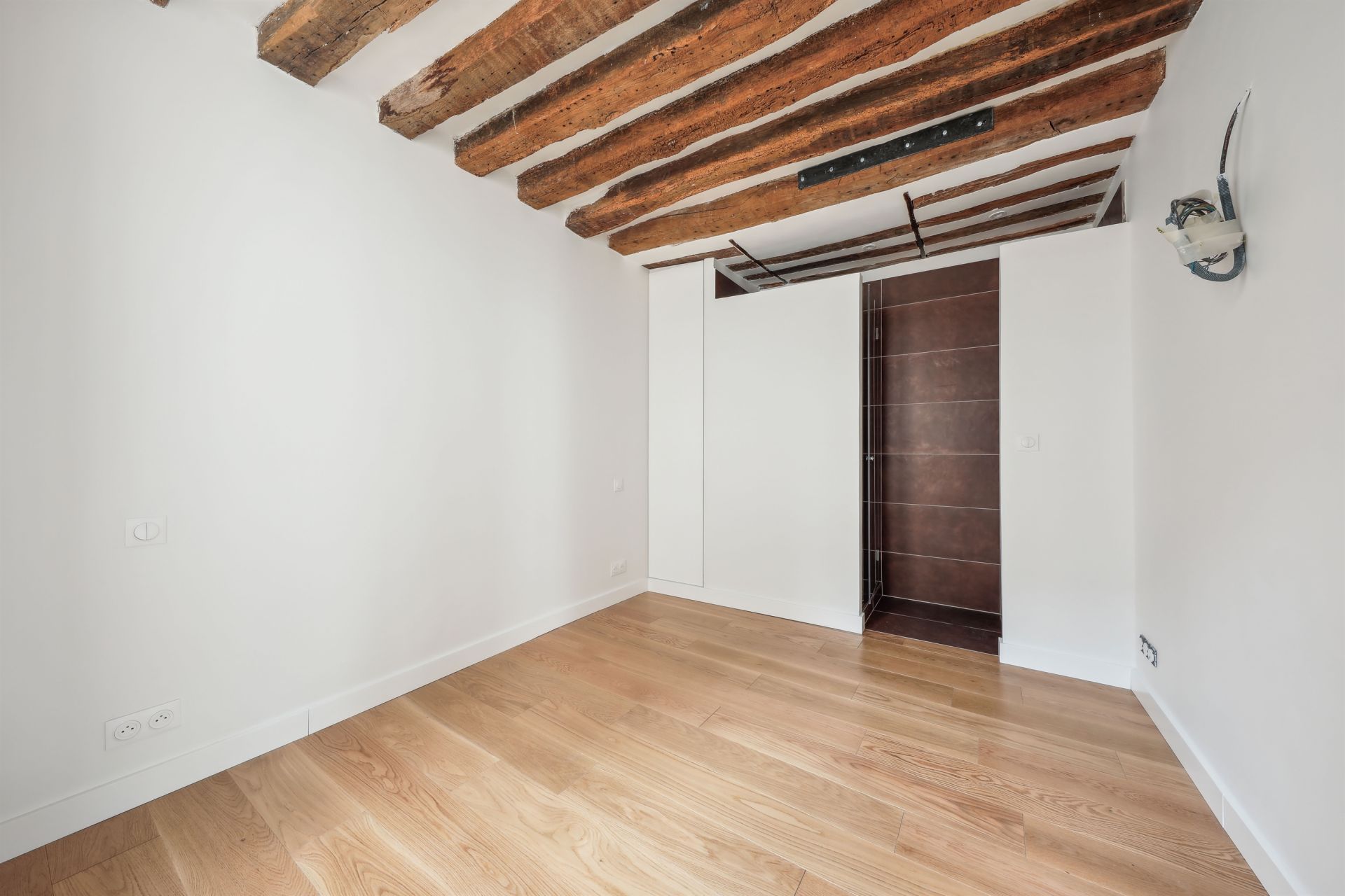 Sale Building Paris 3 75003 327.49 m²