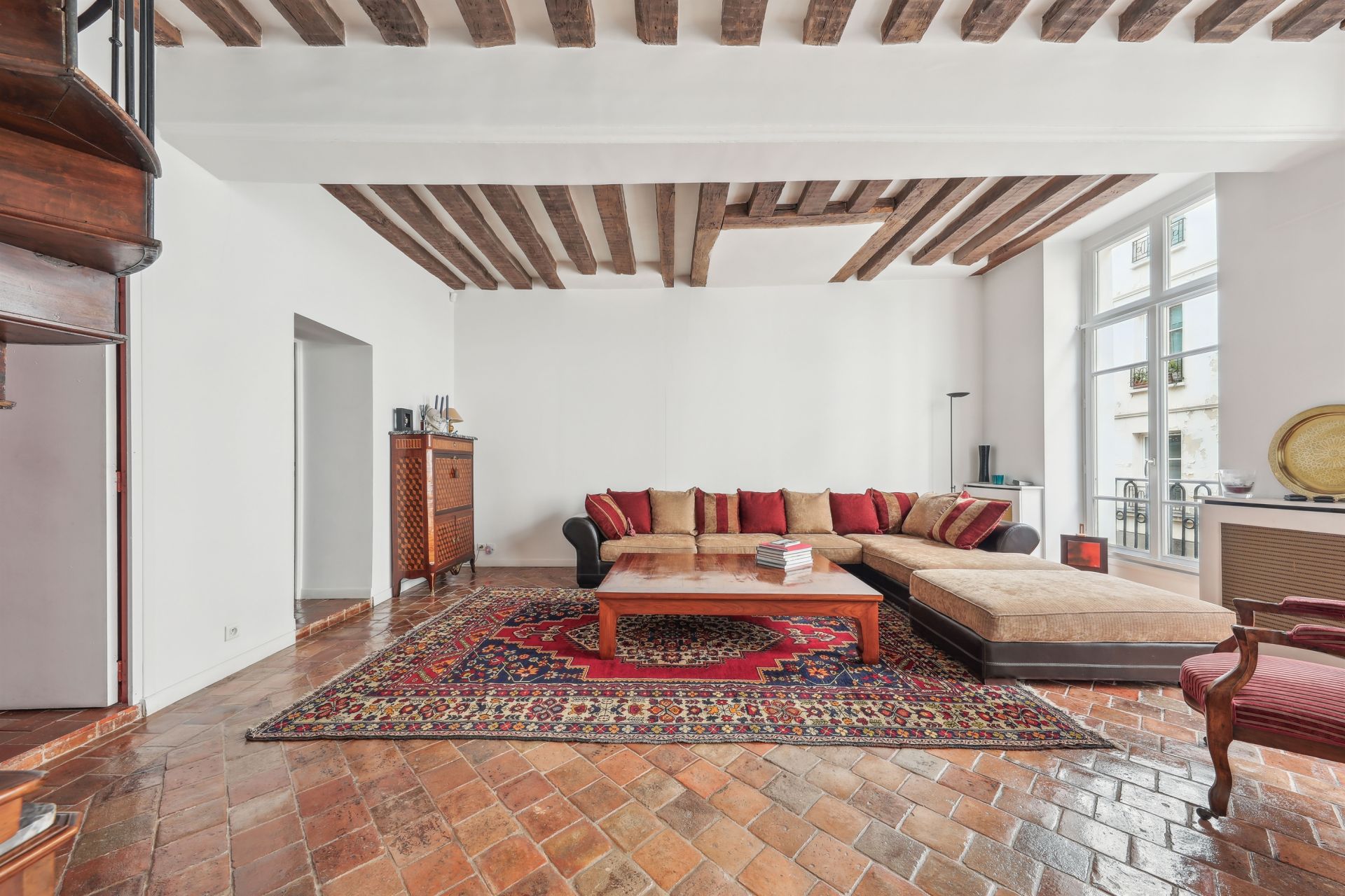 Sale Building Paris 3 75003 327.49 m²