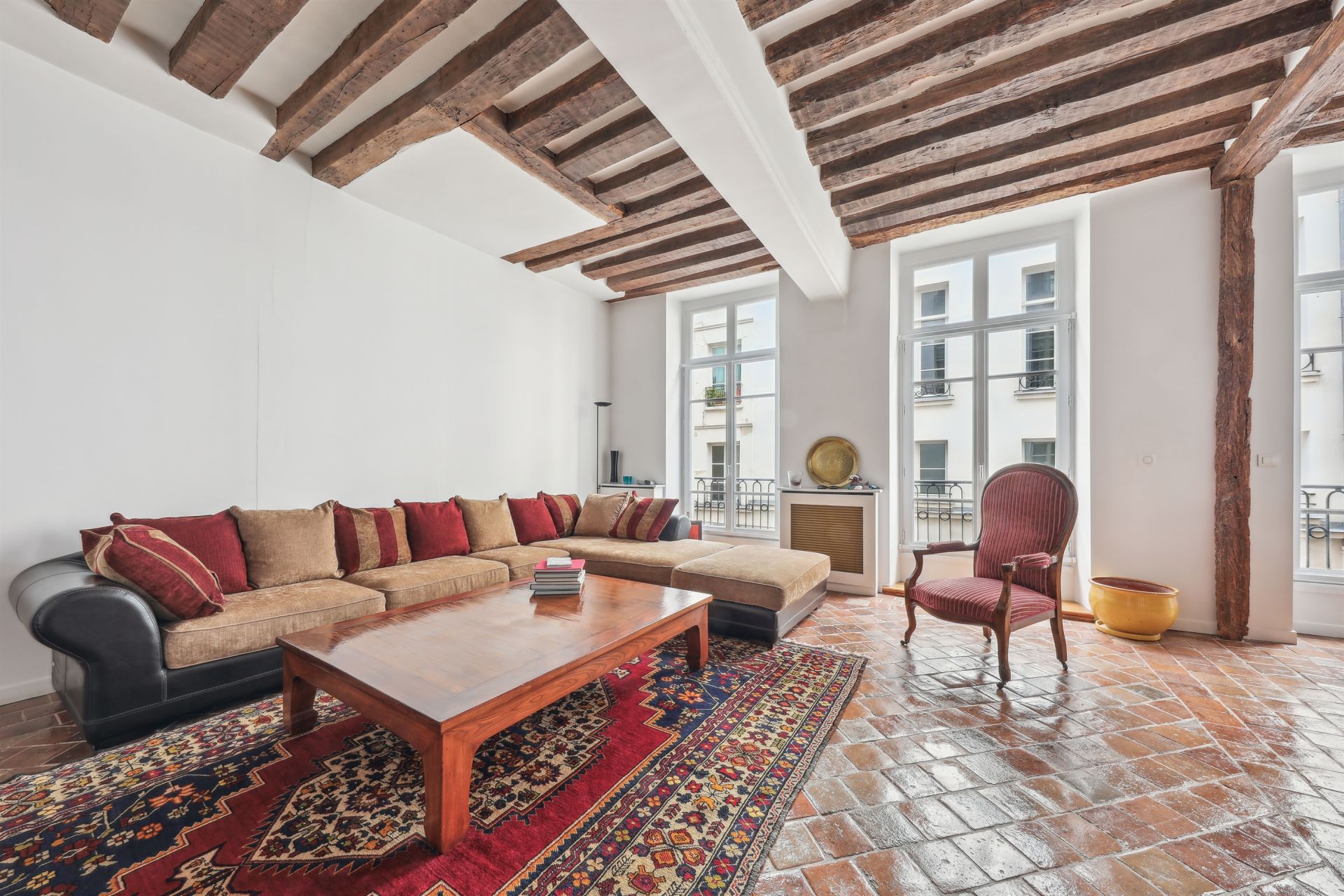 Sale Building Paris 3 75003 327.49 m²