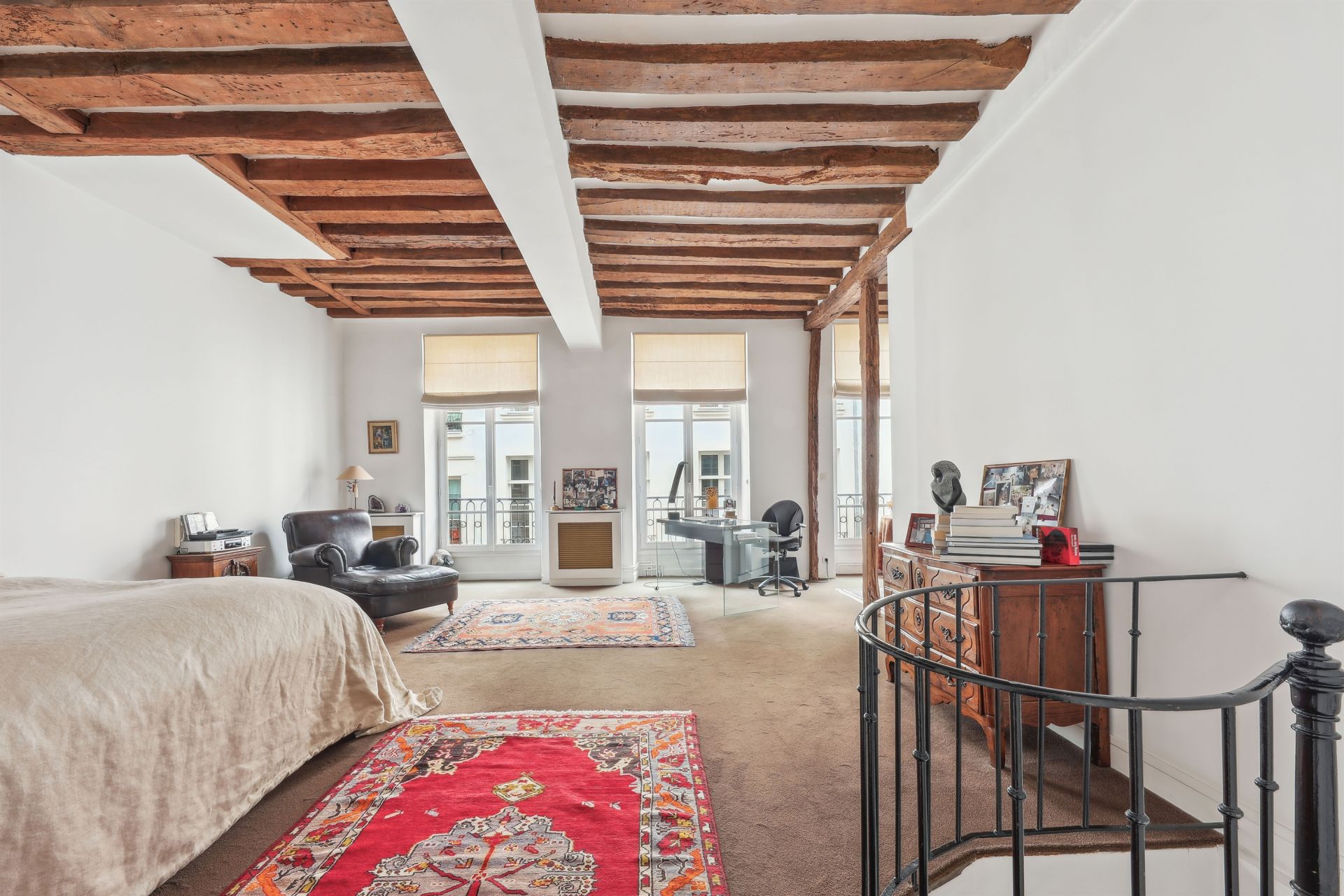 Sale Building Paris 3 75003 327.49 m²