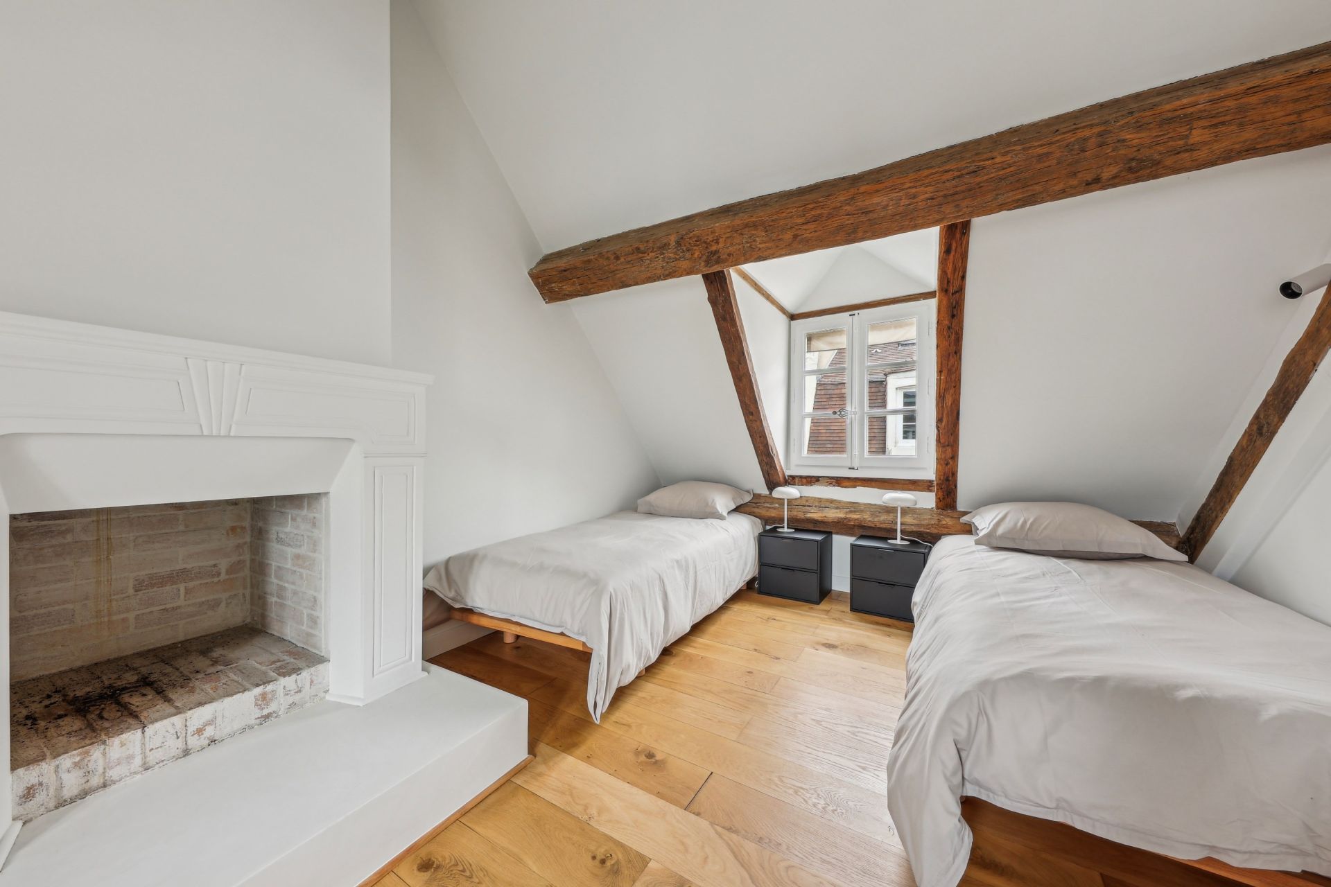 apartment 3 rooms for sale on PARIS (75004) Sale Apartment Paris 4 75004 85.41 m²