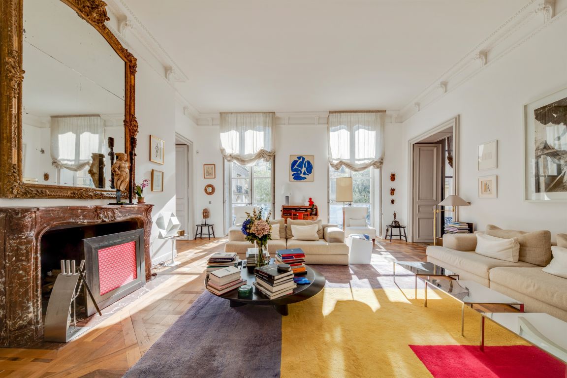 Sale Apartment Paris 4 75004 218.63 m²