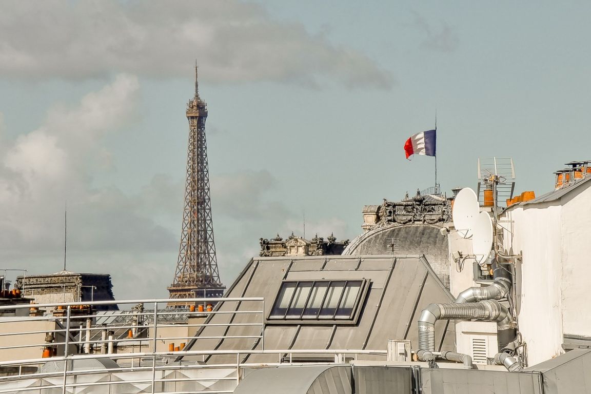 Sale Apartment Paris 1 75001 67.9 m²